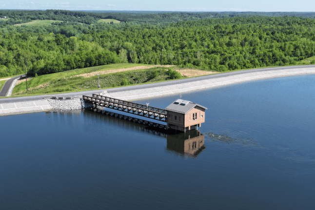 This image features the Virgil R. Hazelett Reservoir at Cobbs Creek, located in Henrico County, Virginia.