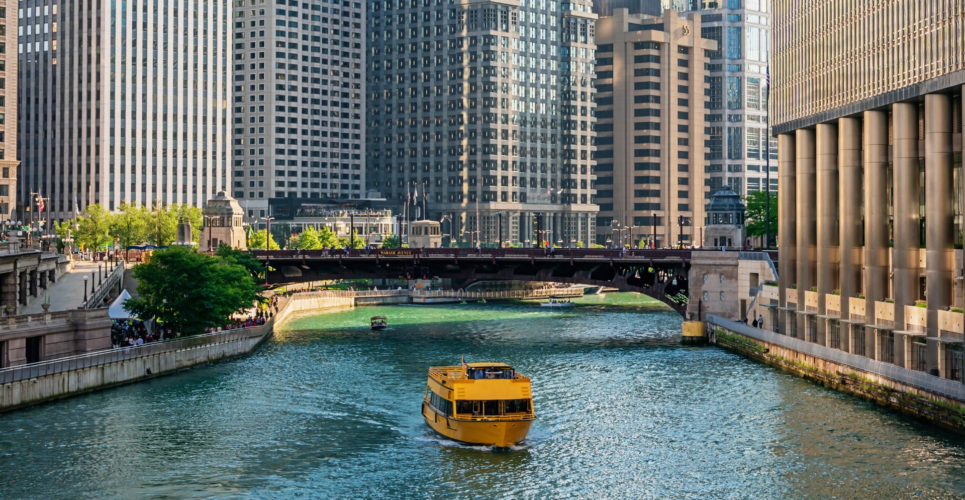 Chicago River Tourboat Between Downtown Chicago Skyscrapers