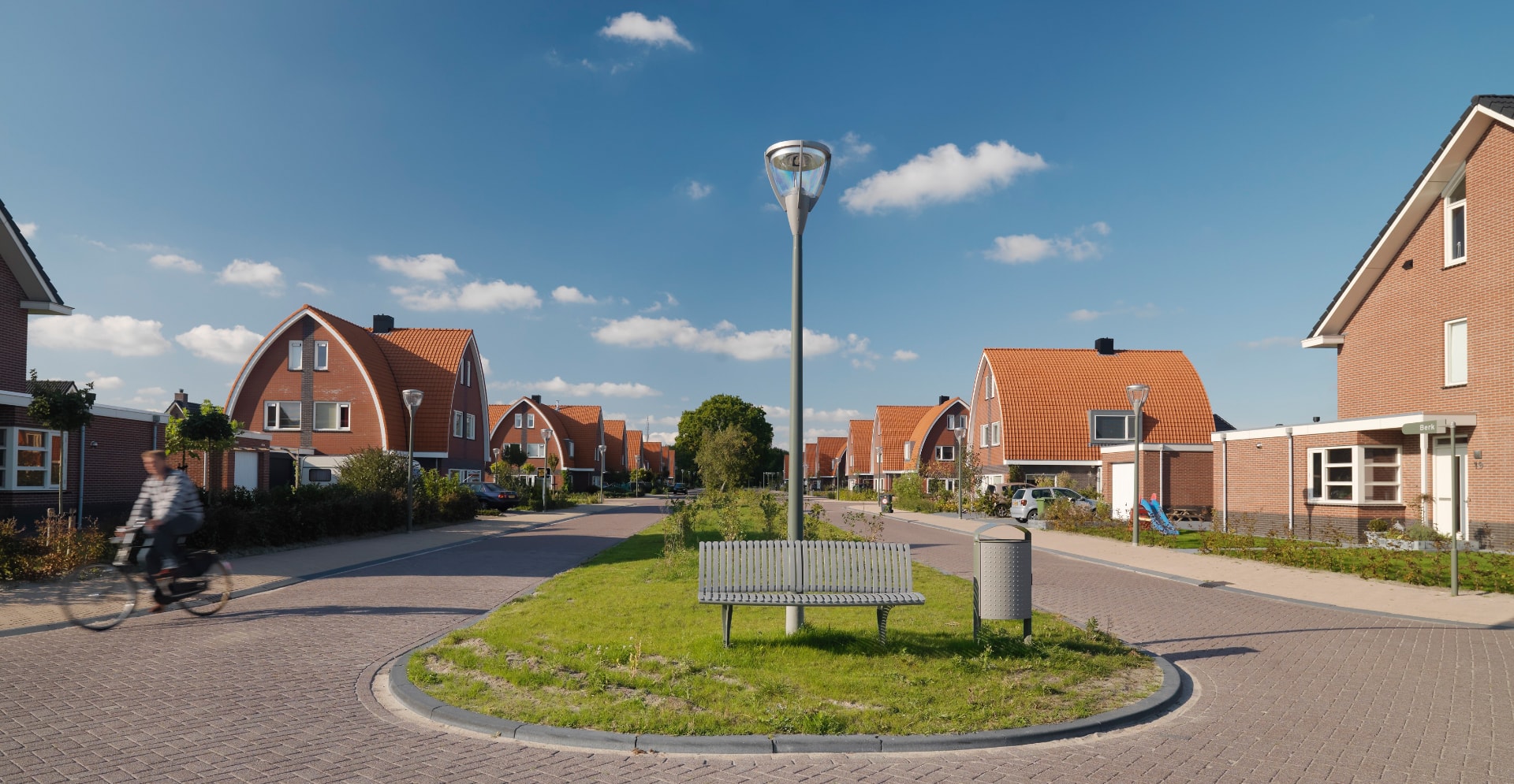 Overijsselse woonwijk Gijmink na bodemonderzoek en grondige sanering weer vrij van asbest. Arcadis Bodemonderzoek en directievoering