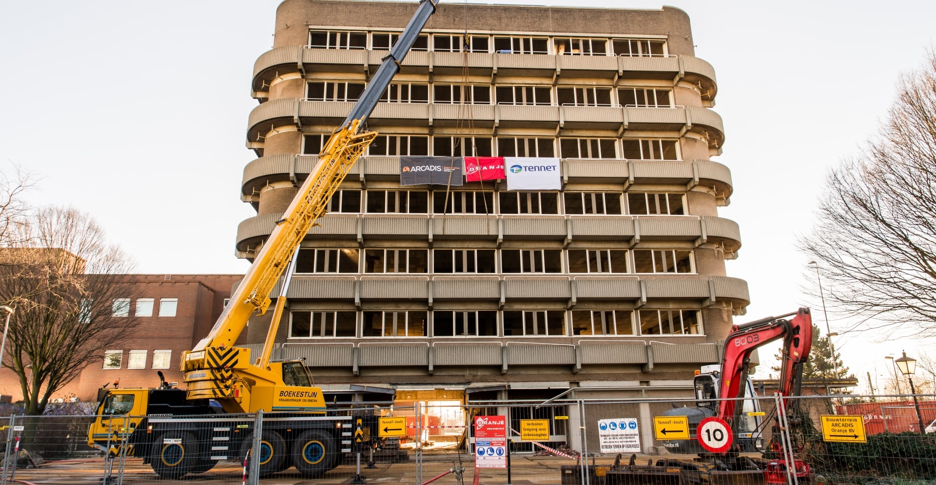 Sloop van TenneT-kantoren en herinrichten buitenruimte